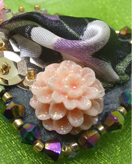 Šité dizajnové náušnice "Sen Dubaja"